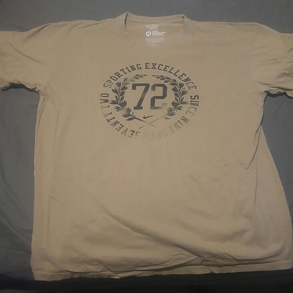 Nike Loose Fit T-shirt